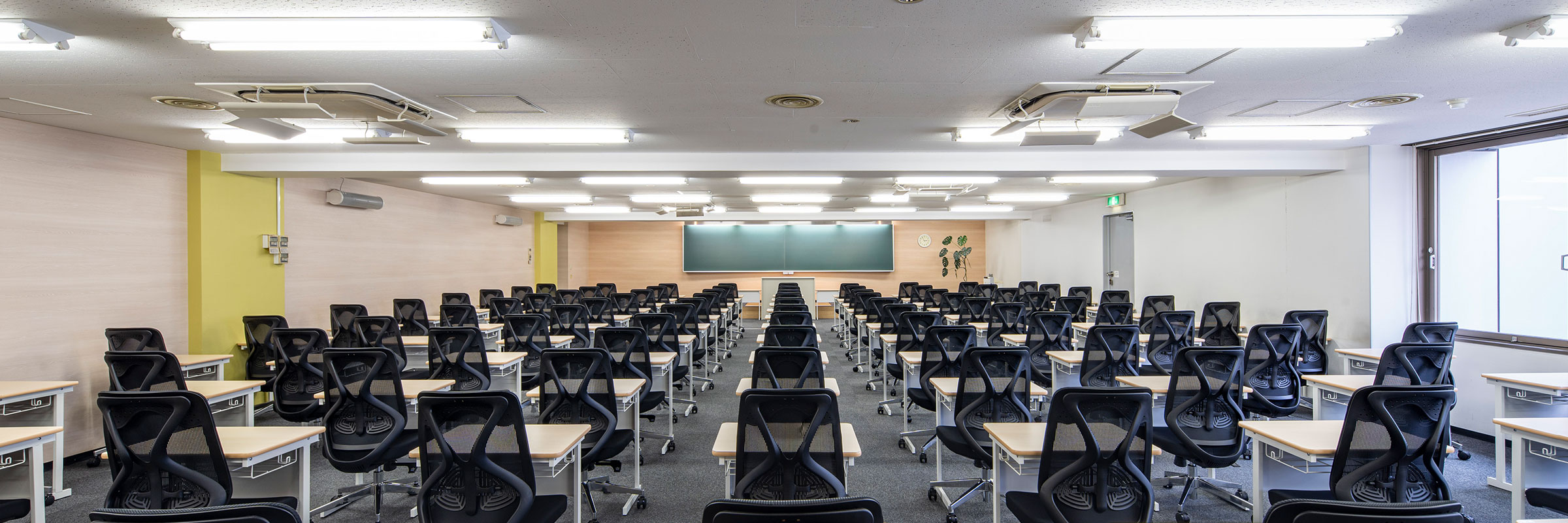 気持ちよく集中して勉強できる学習環境を整えています。